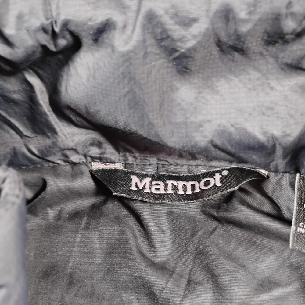 Marmot Womens Calen Quilted Puffer Jacket Black Primaloft Medium K77970